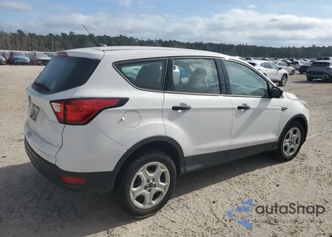 2019 Ford Escape S из США, поврежденный, VIN 1FMCU0F75KUB19935